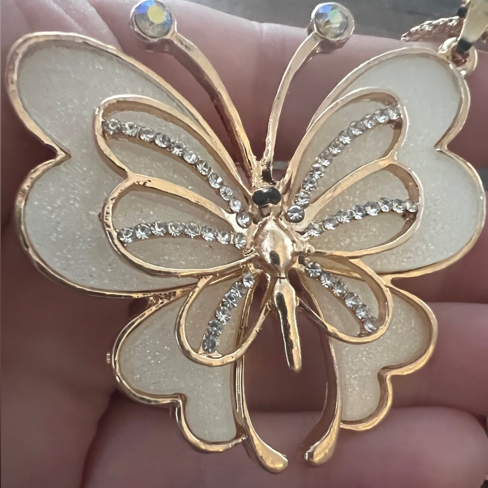 Butterfly Necklace - Picture 3 of 3